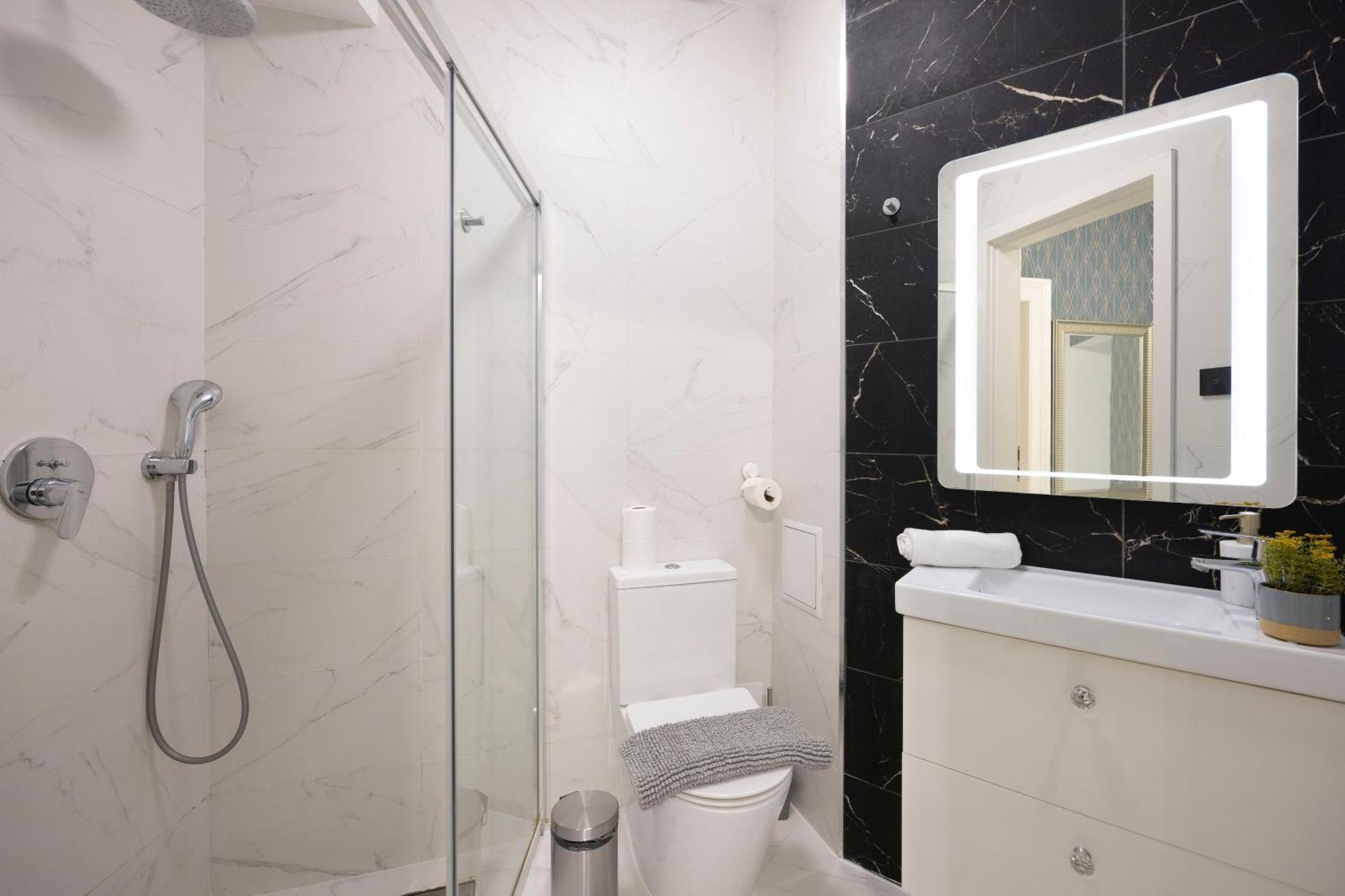 Deluxe Central Grand Residence W/ 5 Bedrms Budapest Exteriör bild